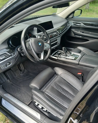 BMW Seria 7 cena 184500 przebieg: 102168, rok produkcji 2016 z Jaworzno małe 529